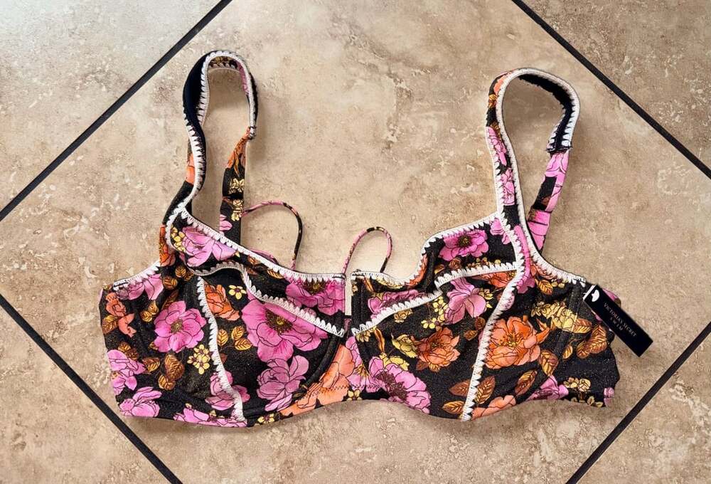NEW Victoria's Secret Floral Underwire Bikini Top Black Pink 38DDD